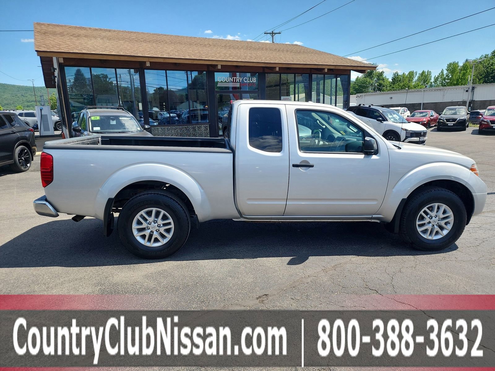 Used 2014 Nissan Frontier SV AWD/4WD image 9