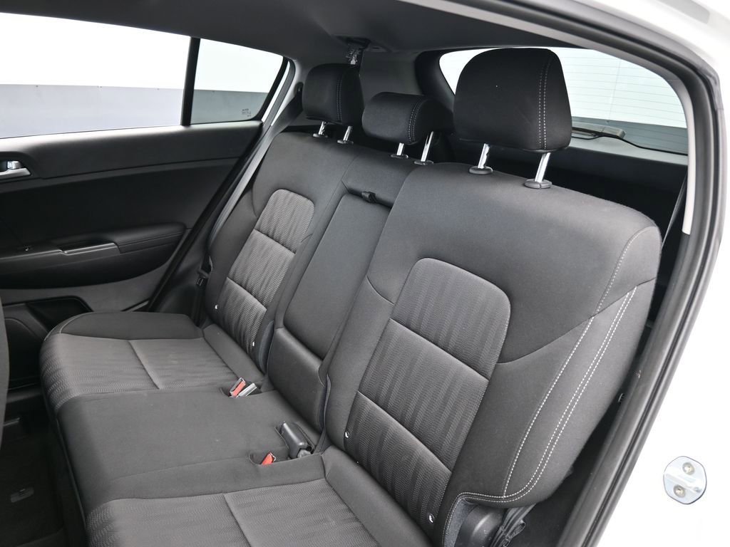 Used 2020 Kia Sportage LX image 33