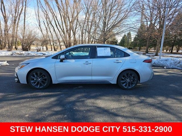 Used 2024 Toyota Corolla XSE FWD image 1