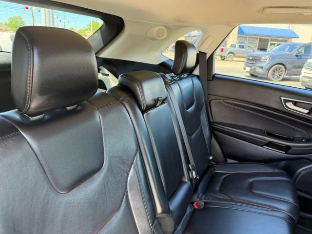 Used 2019 Ford Edge Titanium FWD image 39