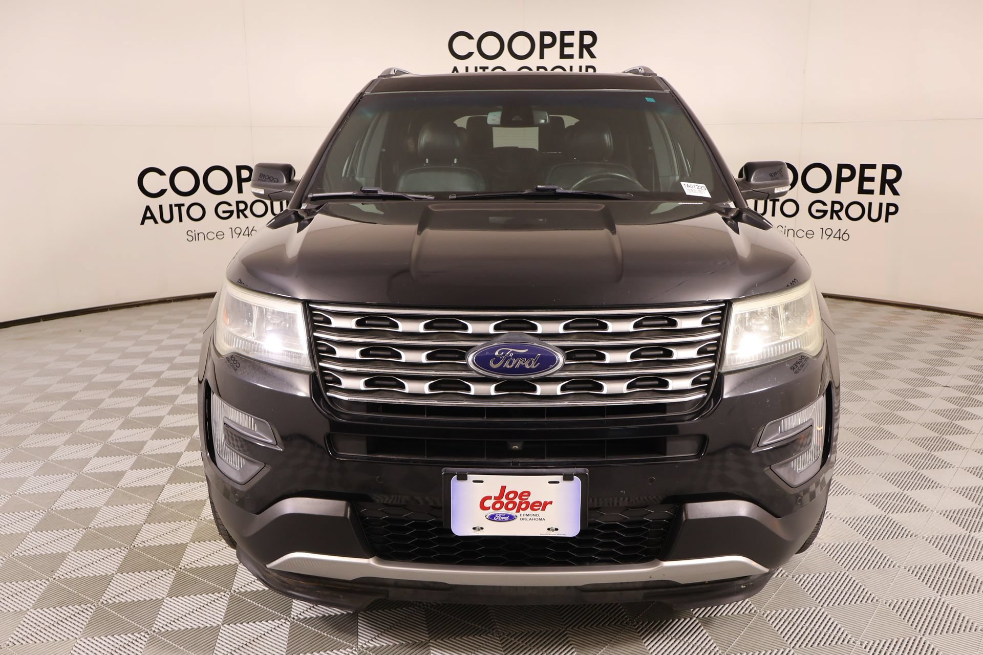 Used 2016 Ford Explorer Limited w/ Equipment Group 301A FWD image 10