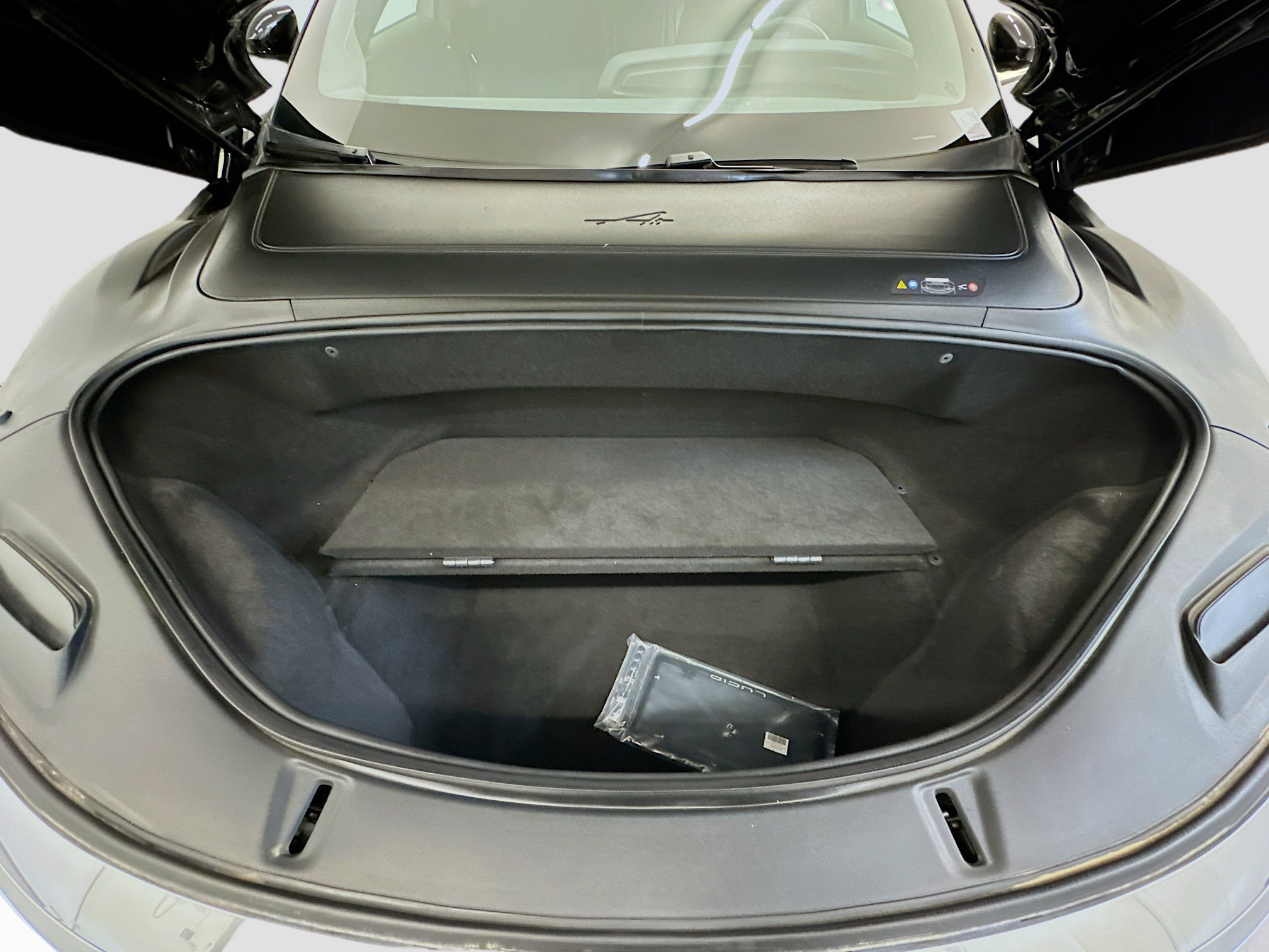 Used 2023 Lucid Air Pure image 34