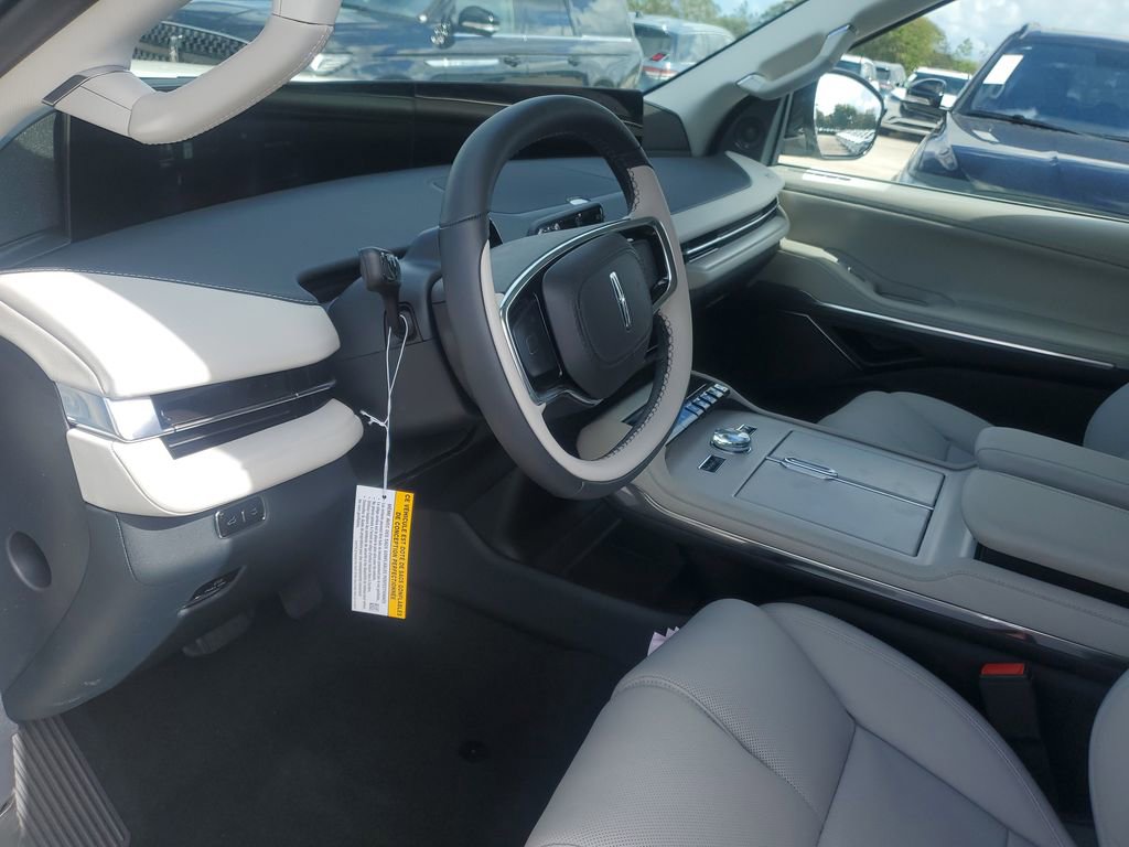 New 2025 Lincoln Navigator L Reserve image 19