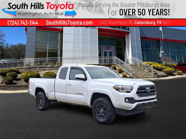 Used 2017 Toyota Tacoma SR5 w/ SR5 Appearance Package (SM)