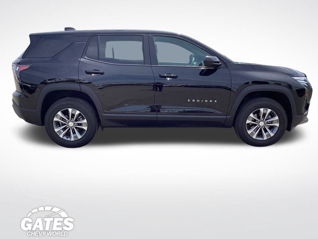 Used 2026 Chevrolet Equinox LT FWD image 10