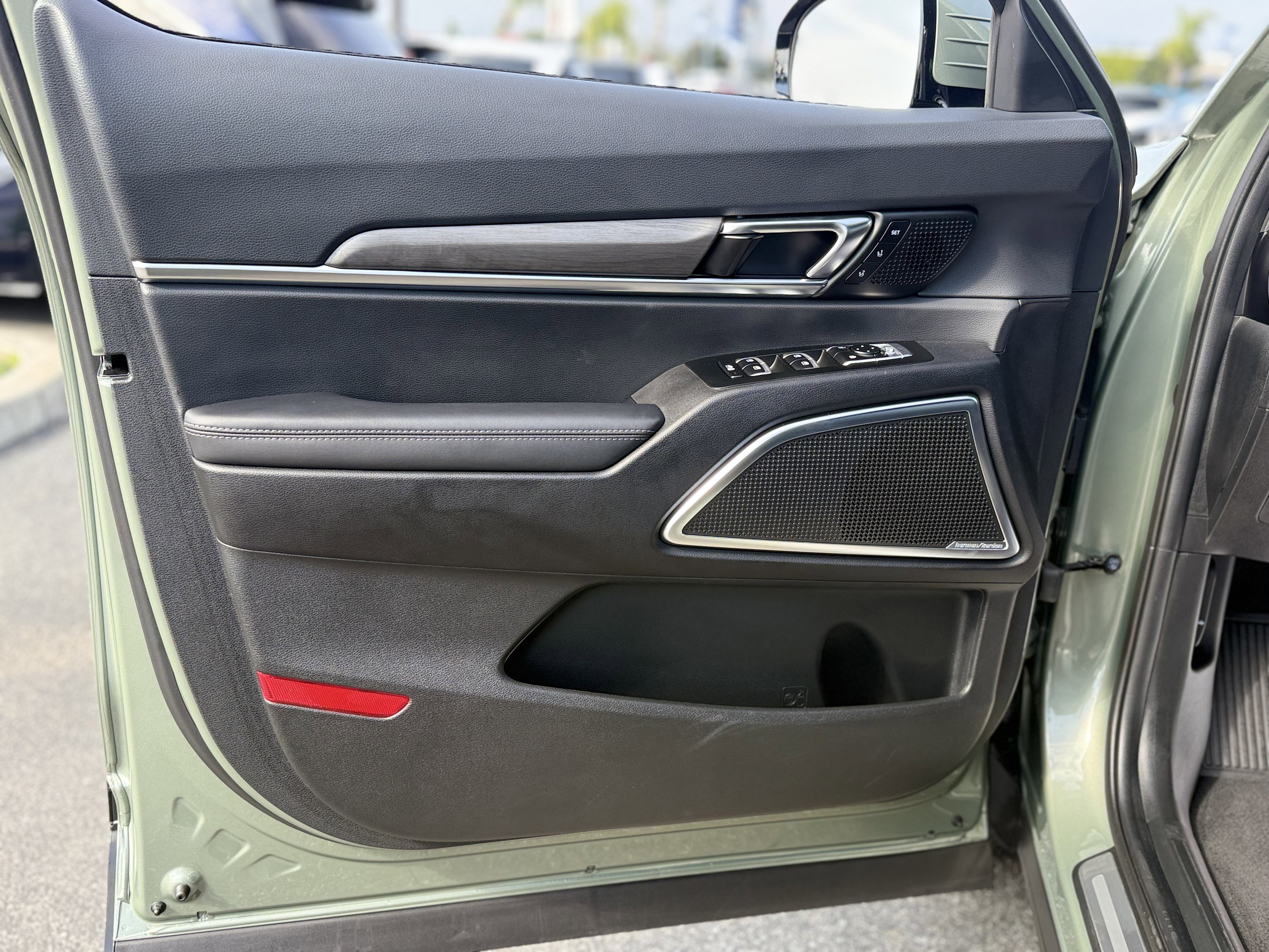 Certified 2024 Kia Telluride SX Prestige X-Pro image 12