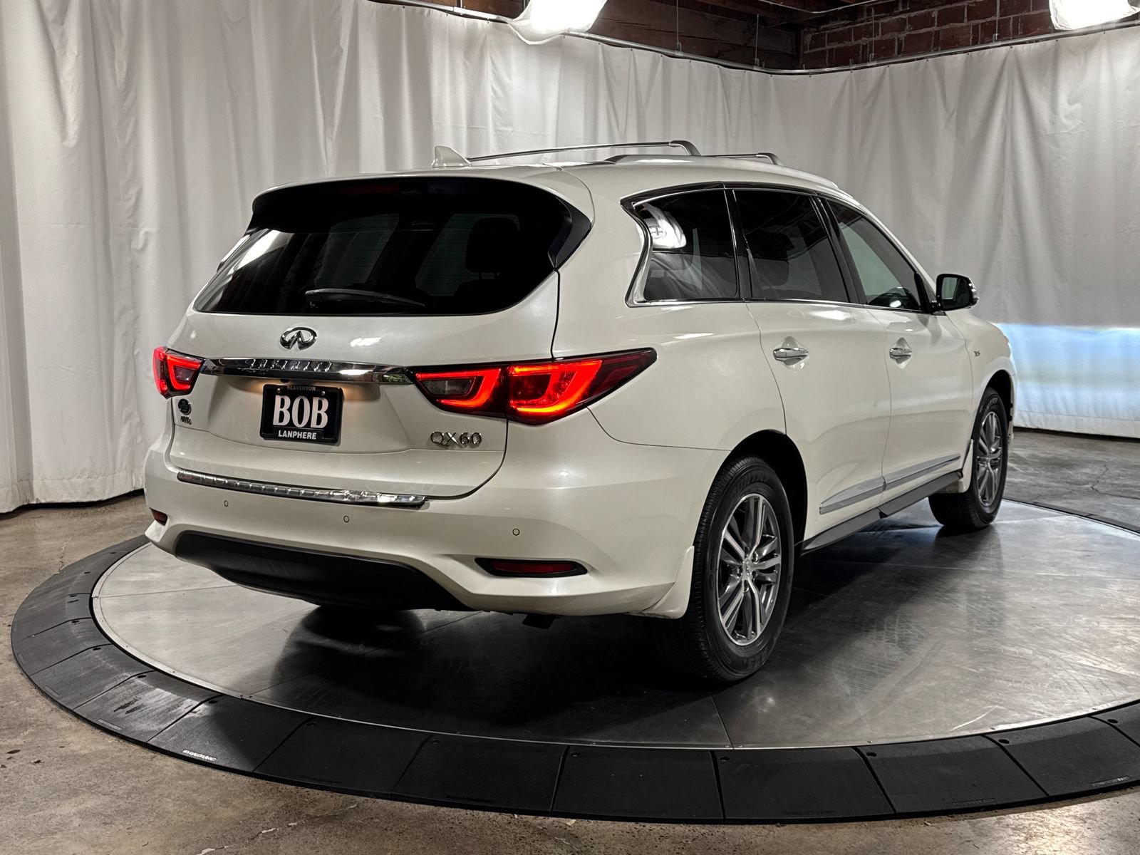 Used 2019 INFINITI QX60 Luxe w/ Essential Package AWD/4WD image 8