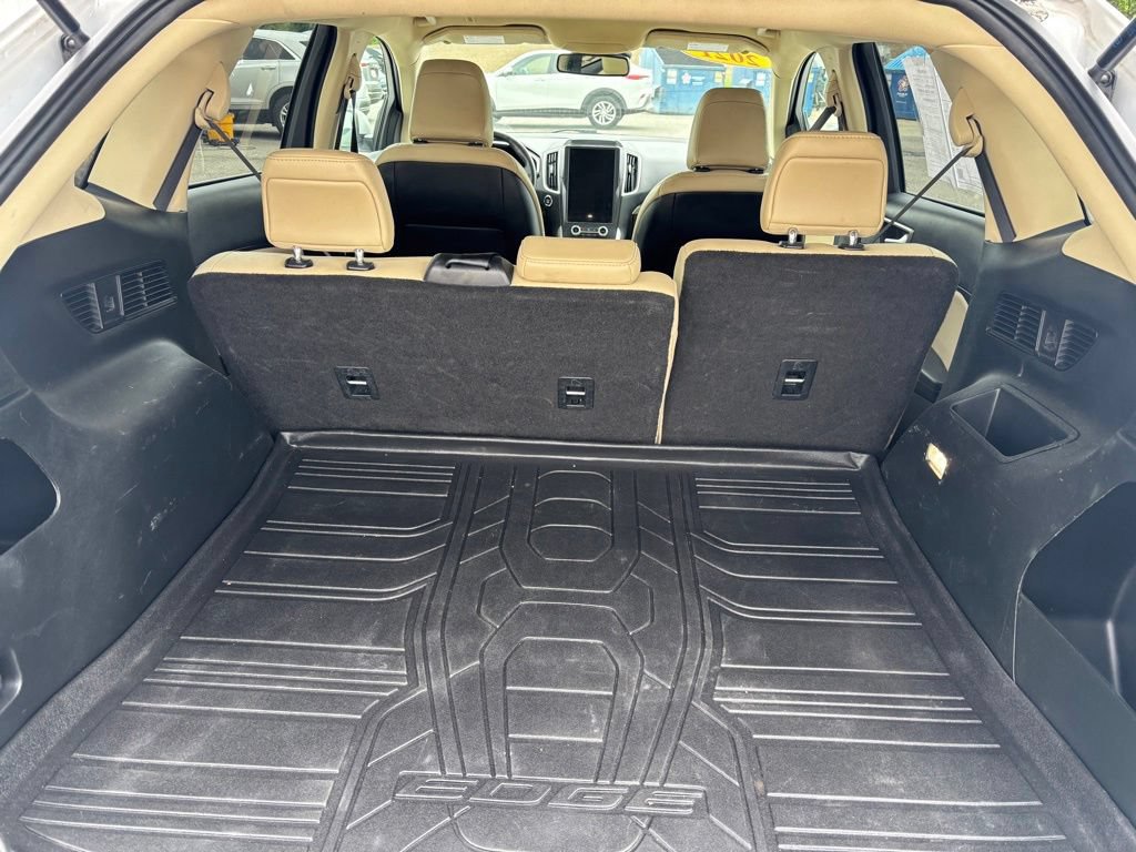 Used 2021 Ford Edge SEL w/ Cargo Accessory Package AWD/4WD image 18