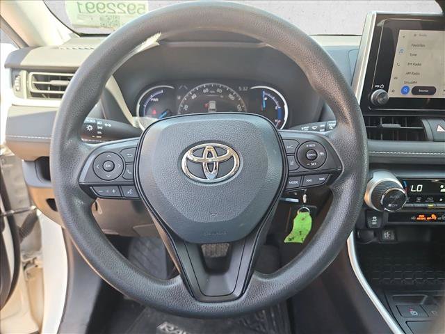 Used 2024 Toyota RAV4 LE AWD/4WD image 13
