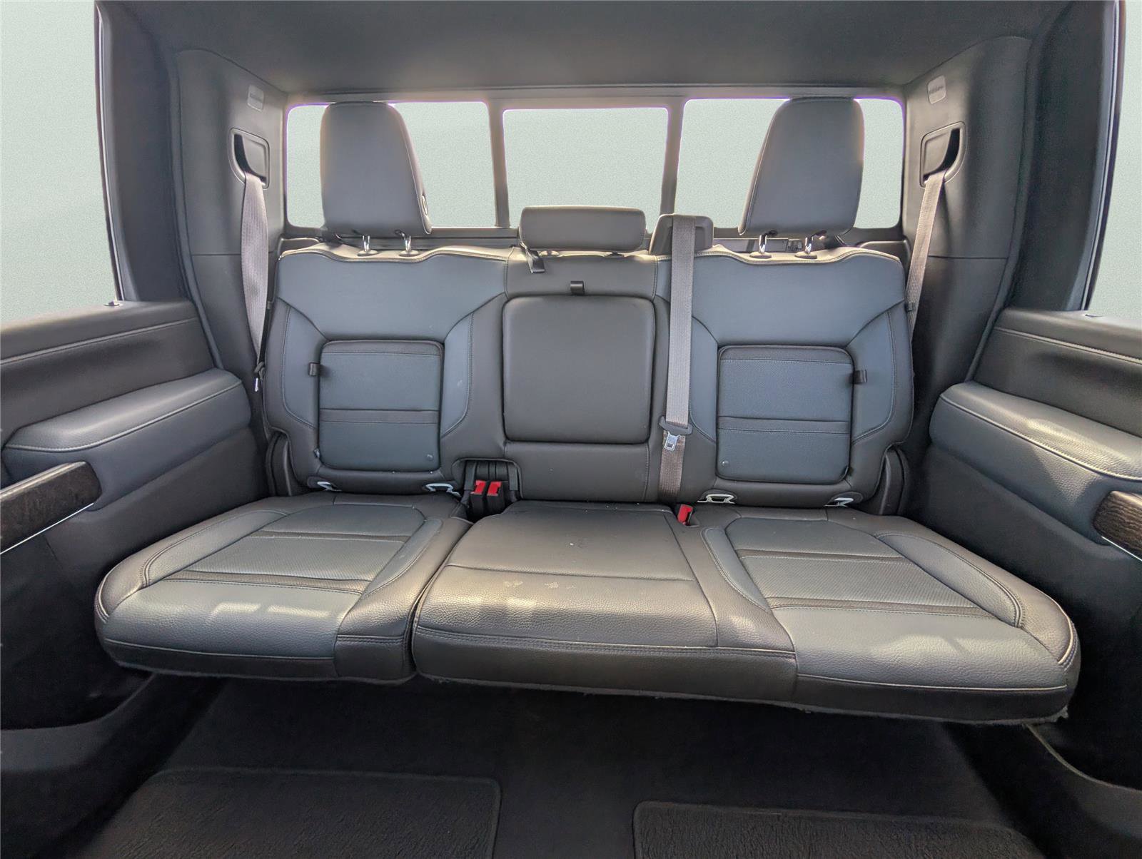 Used 2022 GMC Sierra 2500 Denali w/ Denali Ultimate Package AWD/4WD image 13