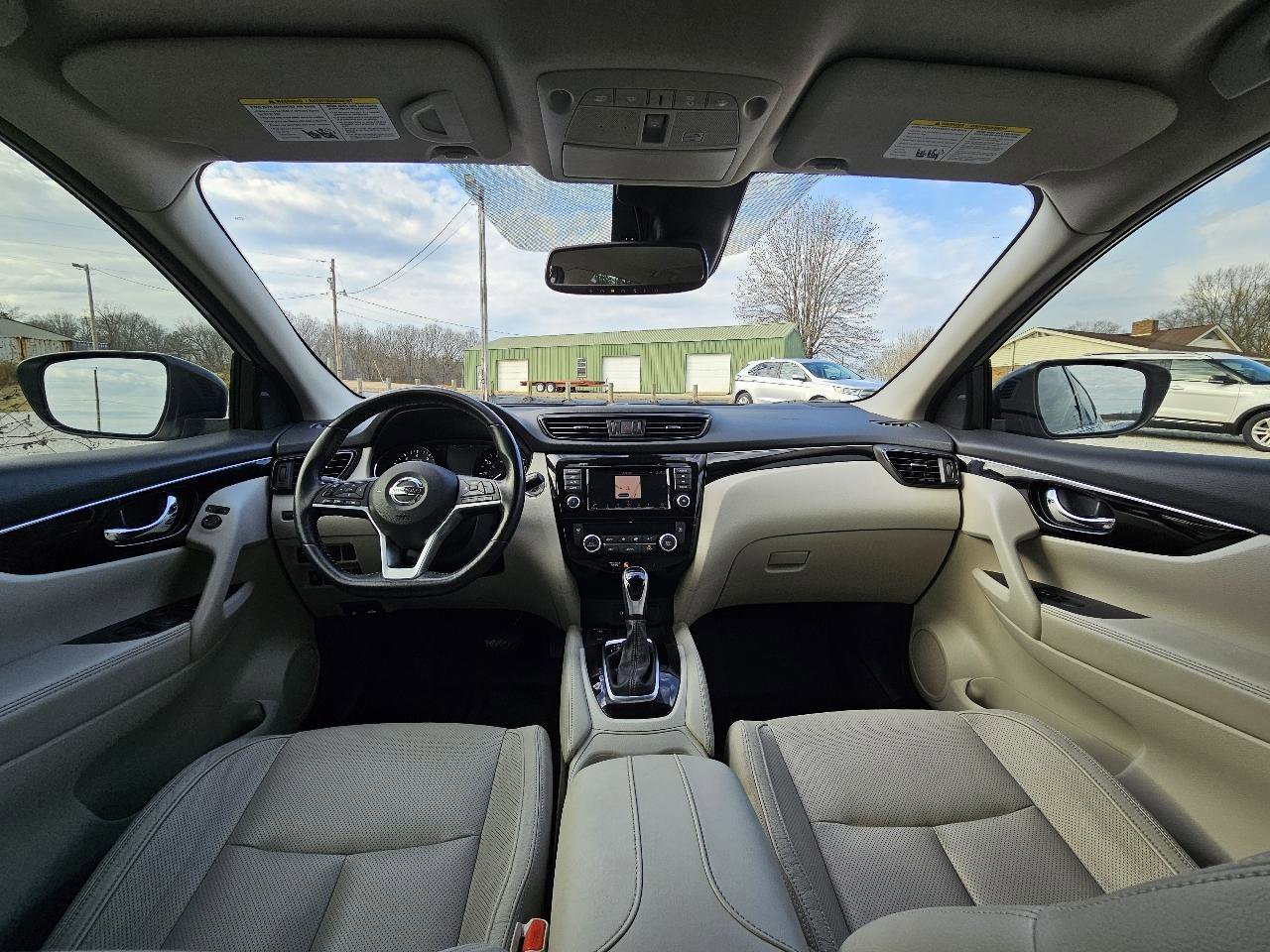 Used 2019 Nissan Rogue Sport SL w/ Premium Package image 35