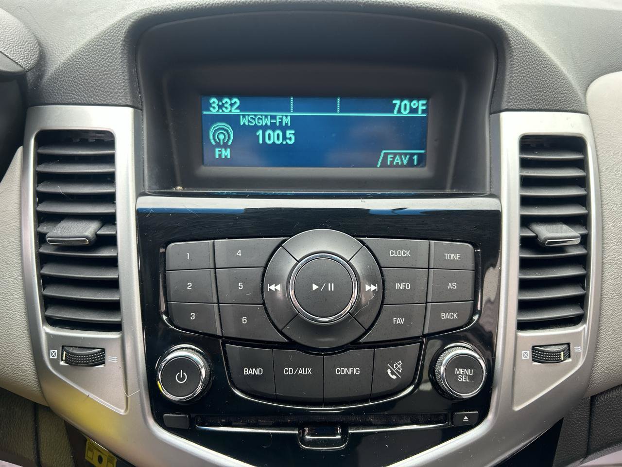 Used 2012 Chevrolet Cruze LS w/ Connectivity Package FWD image 20