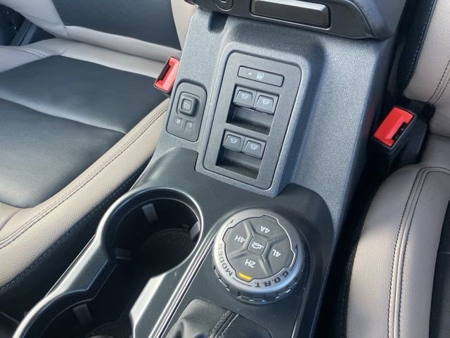 Used 2024 Ford Bronco Wildtrak image 21
