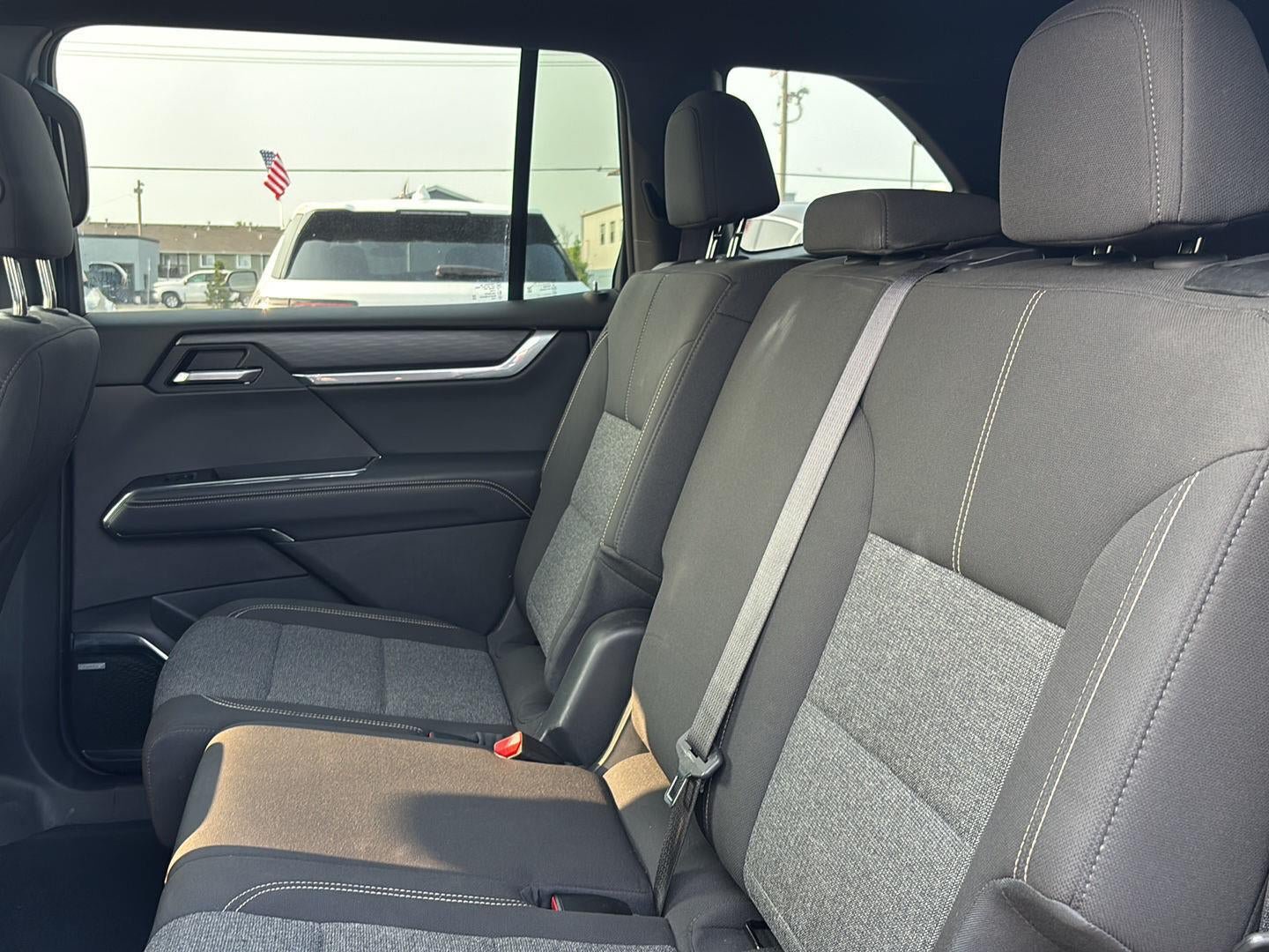 Used 2025 GMC Acadia Elevation AWD/4WD image 21