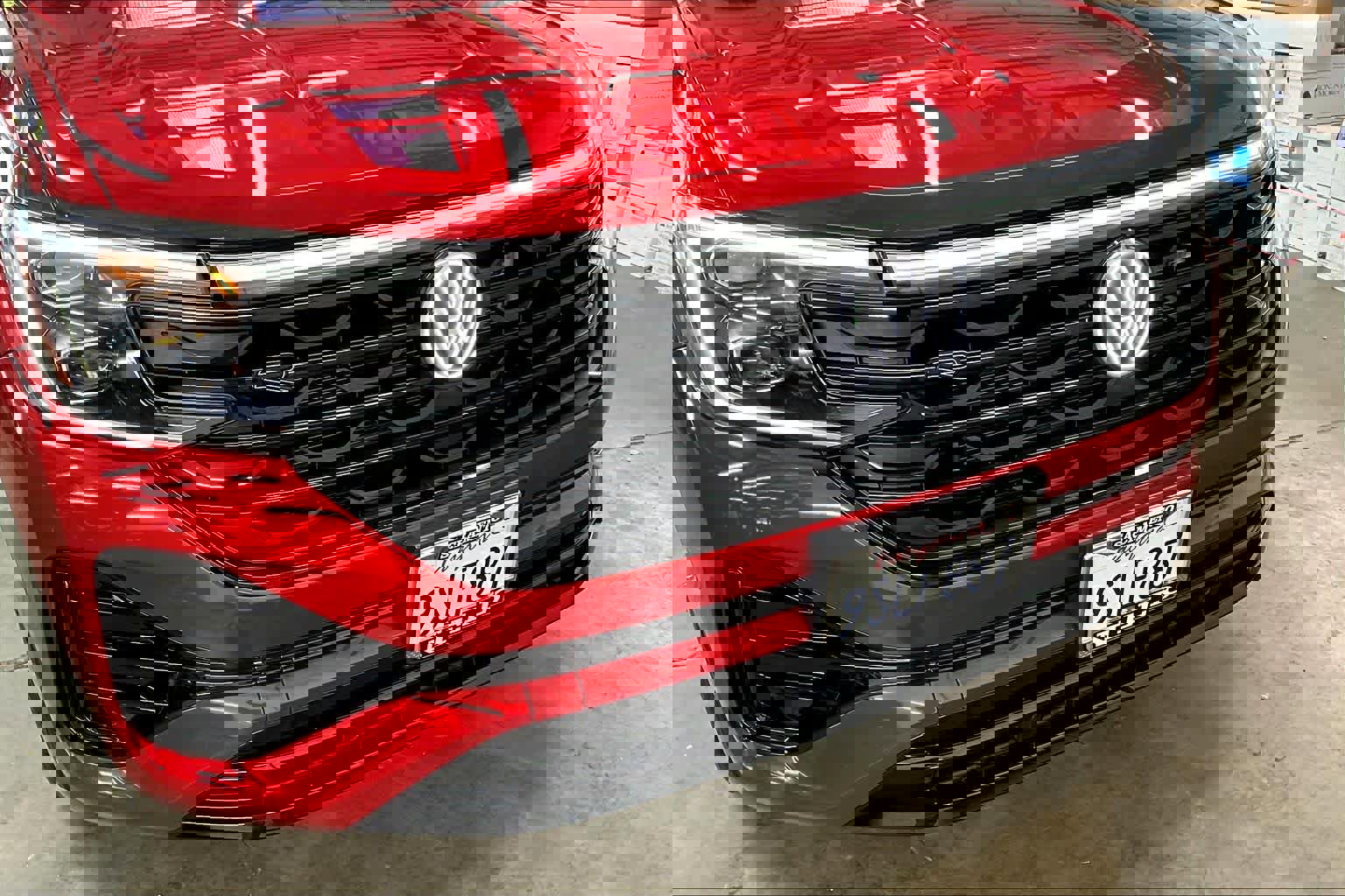 Used 2025 Volkswagen Atlas Cross Sport SEL R-Line image 33