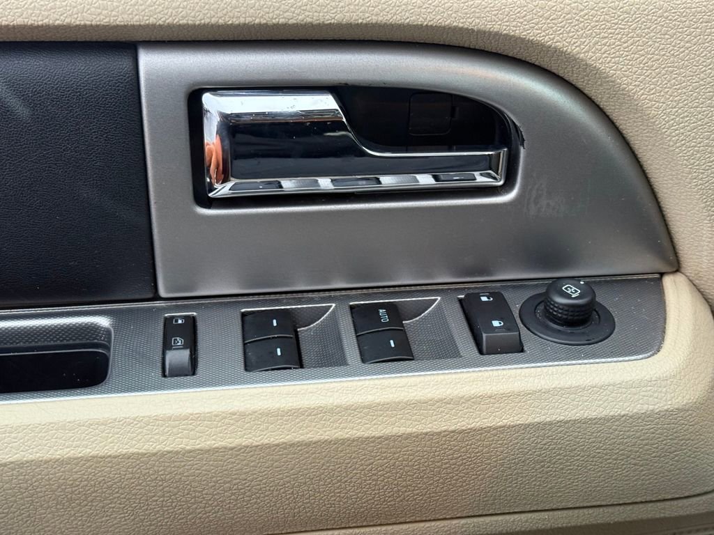 Used 2017 Ford Expedition XLT w/ Equipment Group 201A image 23