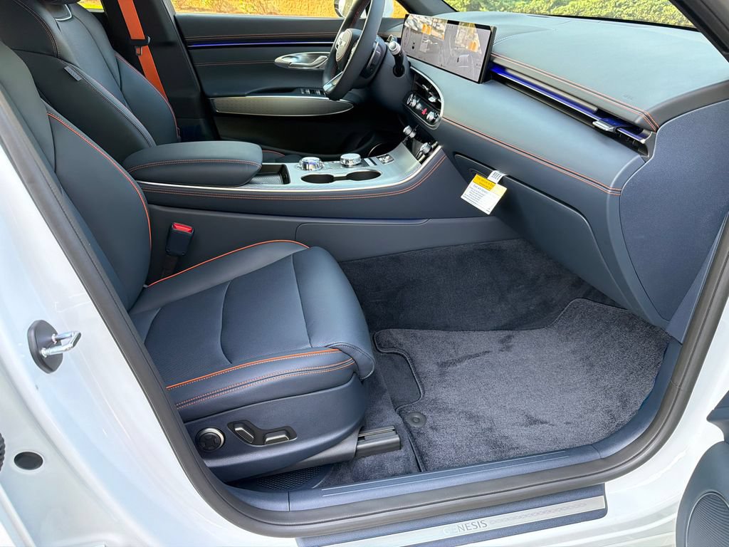 New 2026 Genesis GV70 2.5T Sport Prestige AWD/4WD image 13