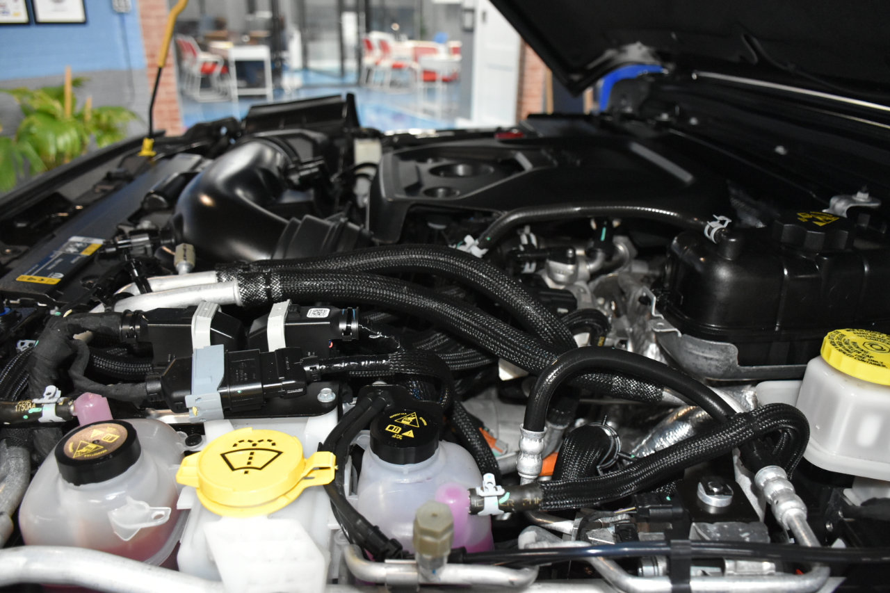 Used 2024 Jeep Wrangler Unlimited Sahara w/ Technology Group image 23