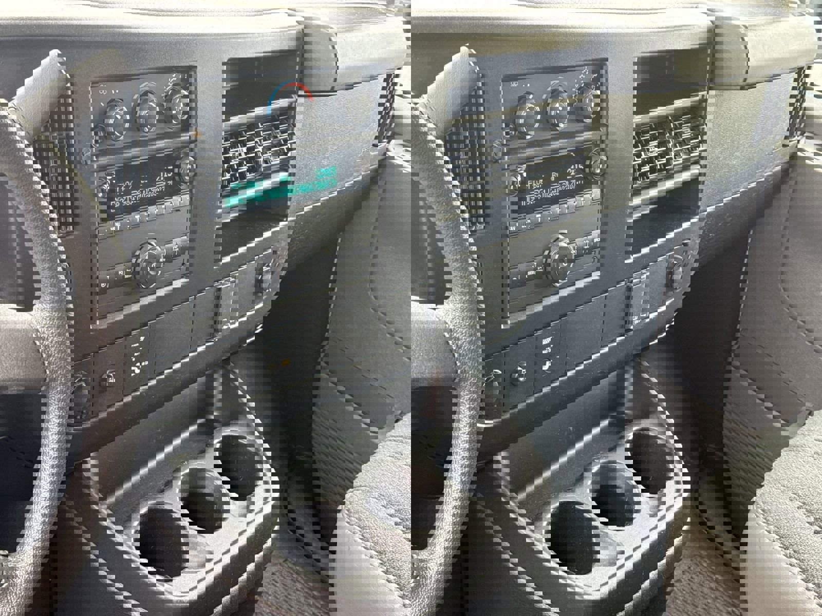 Used 2024 GMC Savana 2500 w/ Driver Convenience Package image 28