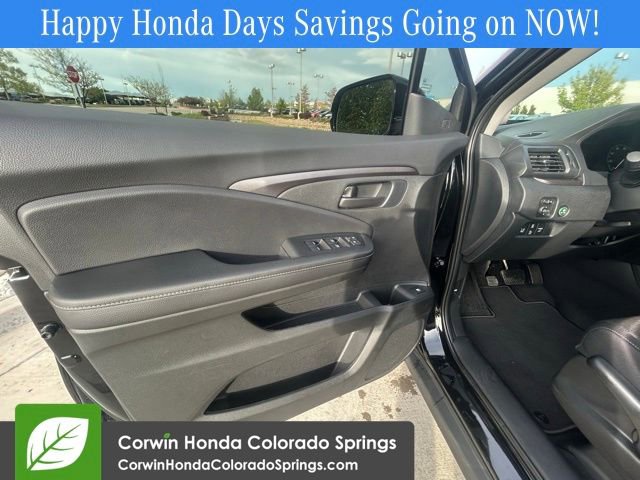 New 2025 Honda Ridgeline Sport image 15
