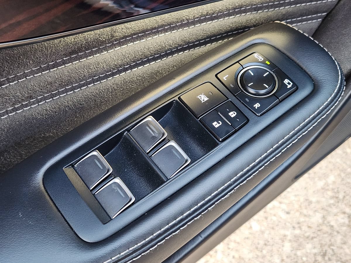 Used 2022 Lexus LS 500 w/ Interior Upgrade Package RWD image 42