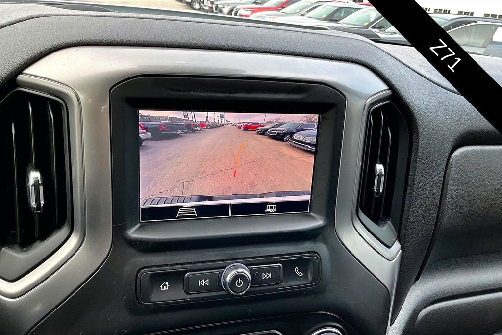 Used 2025 Chevrolet Silverado 2500 Custom w/ Custom Value Package image 14