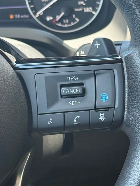 Certified 2023 Nissan Rogue SV FWD image 13