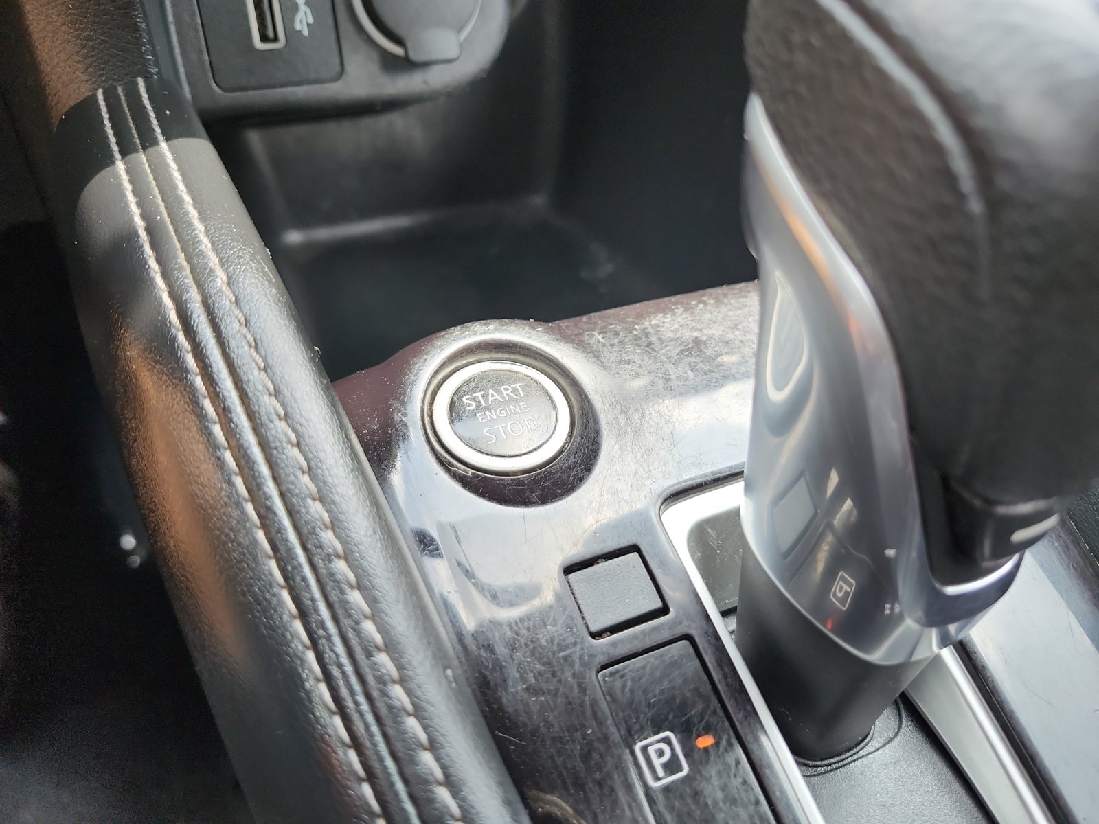 Used 2019 Nissan Kicks S FWD image 19