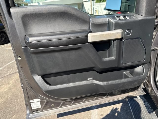 Used 2015 Ford F150 Lariat w/ Equipment Group 502A Luxury AWD/4WD image 15