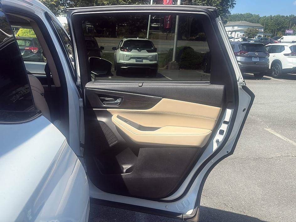 Used 2022 Acura MDX w/ Advance Package AWD/4WD image 27