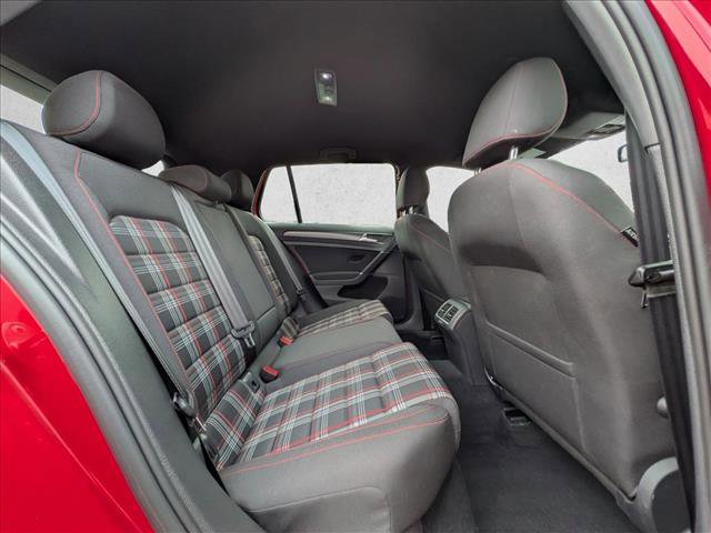Used 2018 Volkswagen GTI SE image 19