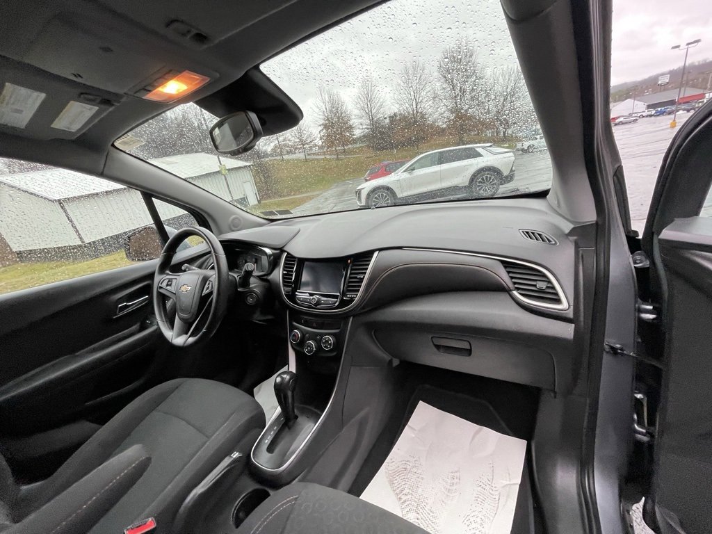 Certified 2020 Chevrolet Trax LS w/ Tint and Cruise Package image 10