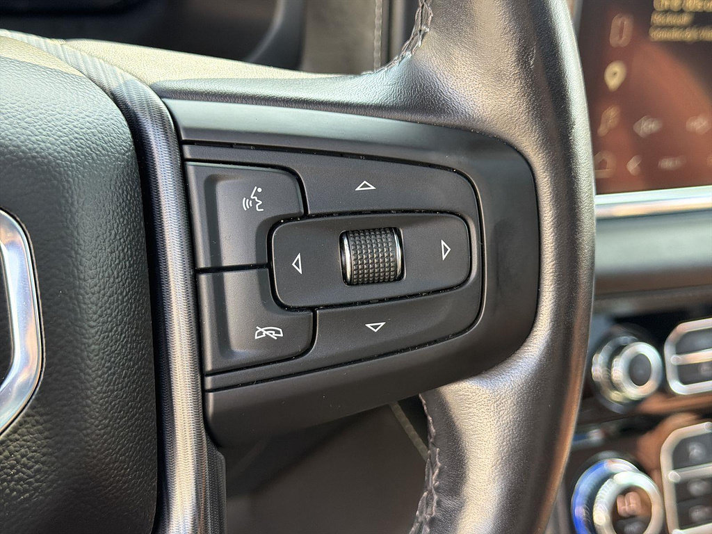 Used 2023 GMC Yukon Denali Ultimate AWD/4WD image 37