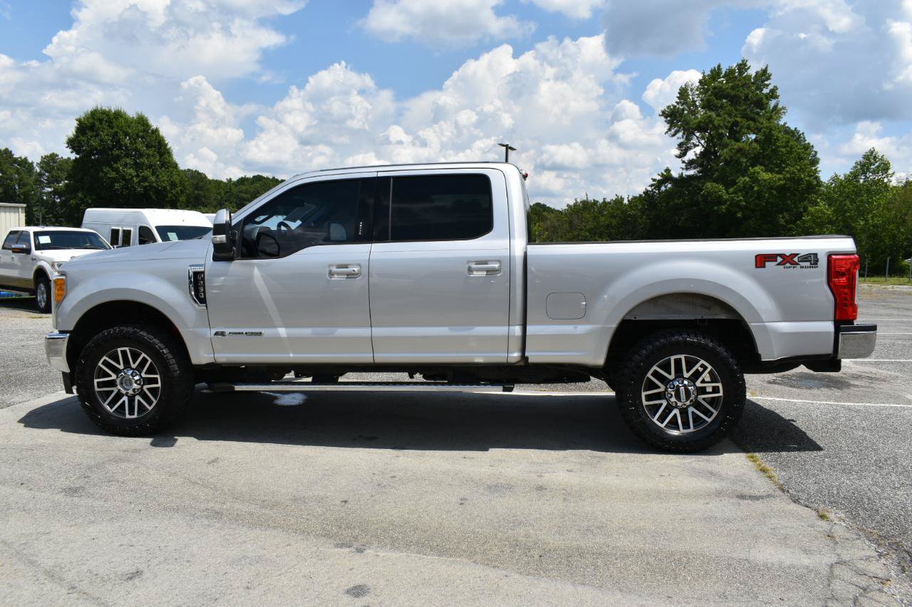 Used 2017 Ford F250 Lariat w/ Lariat Value Package AWD/4WD image 9