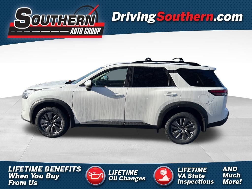 New 2025 Nissan Pathfinder SV image 1
