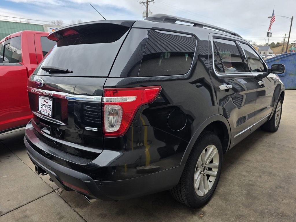 Used 2013 Ford Explorer XLT w/ Class III Trailer Tow Pkg image 4