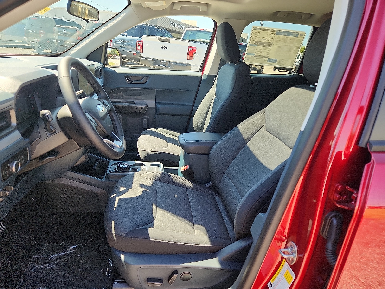 New 2025 Ford Maverick XLT w/ XLT Luxury Package AWD/4WD image 9