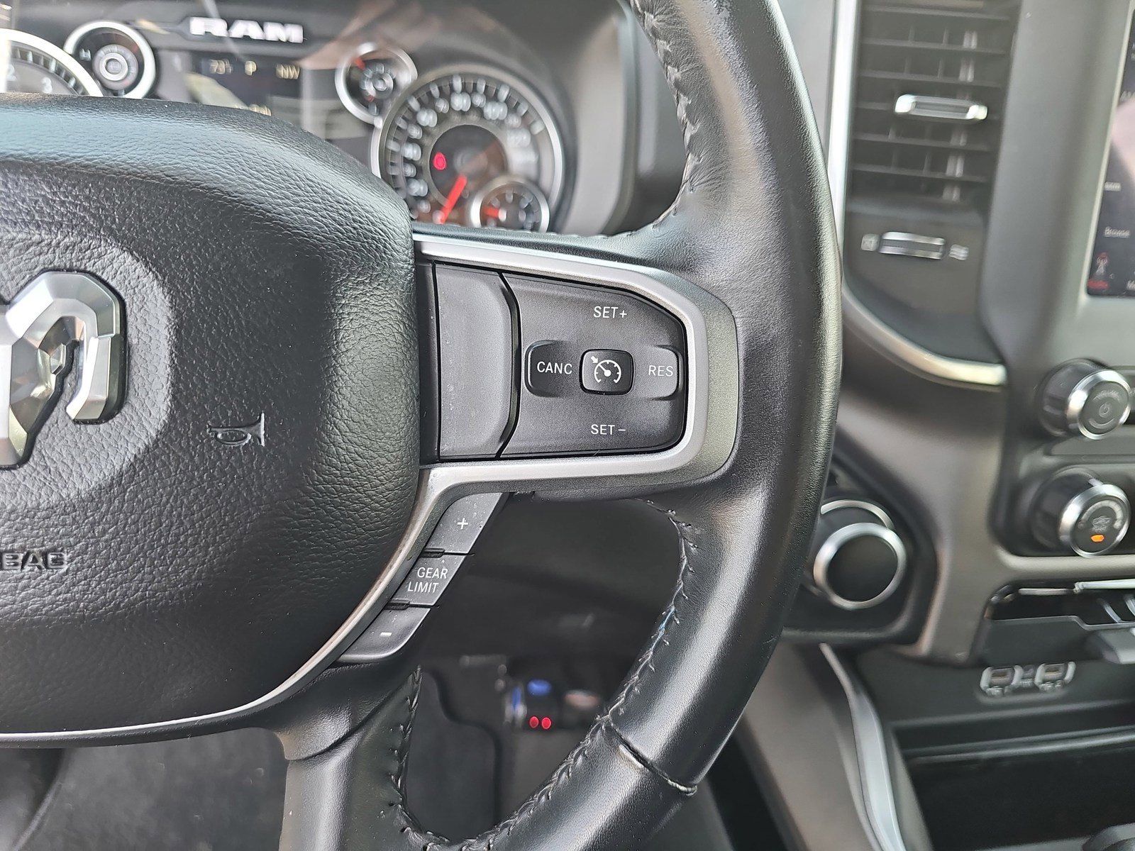 Used 2020 RAM 1500 Big Horn RWD image 17