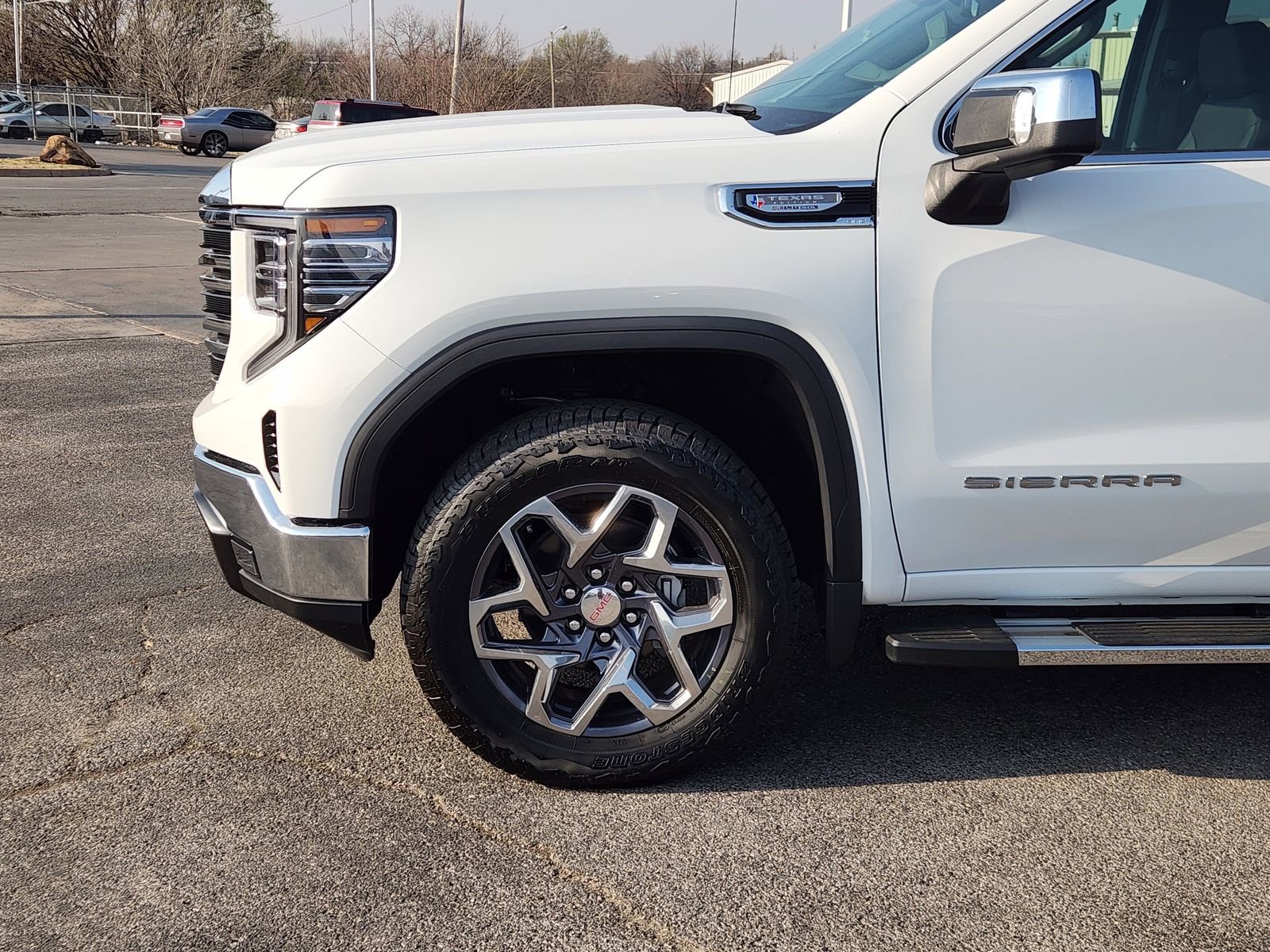 New 2026 GMC Sierra 1500 SLT AWD/4WD image 9
