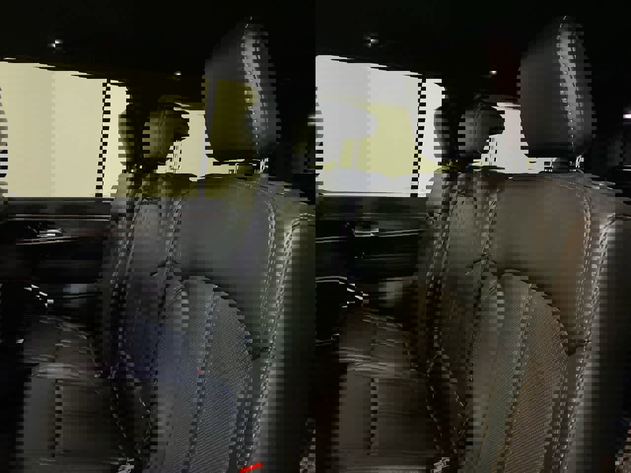 Used 2024 Jeep Wagoneer L Series III w/ Flexible Seating Group image 28