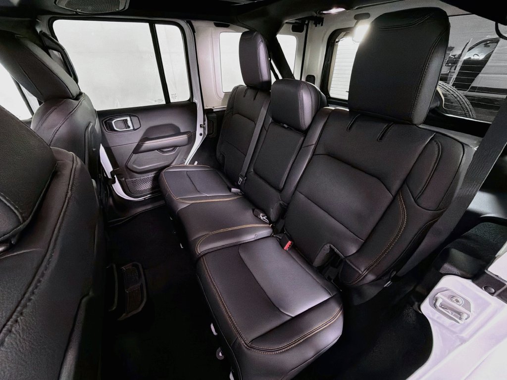 New 2027 Jeep Wrangler Unlimited Sahara AWD/4WD image 25