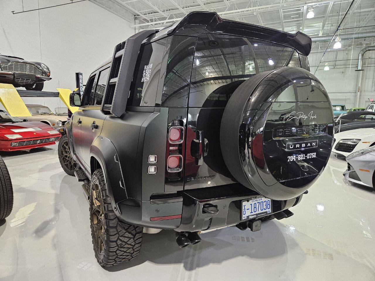 Used 2025 Land Rover Defender 110 V8 image 8