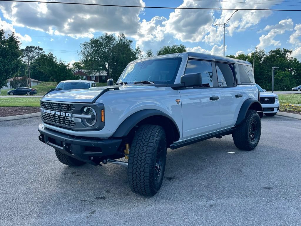 New 2026 Ford Bronco Badlands AWD/4WD image 3