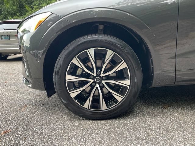 Certified 2023 Volvo XC60 B5 Plus AWD/4WD image 25