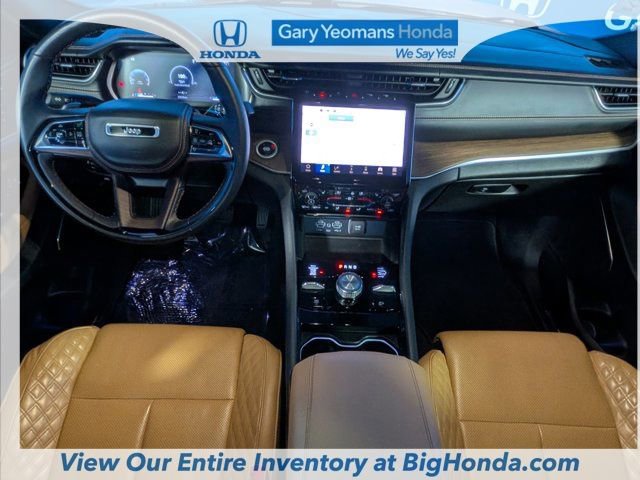 Used 2022 Jeep Grand Cherokee L Summit w/ Luxury Tech Group V image 16