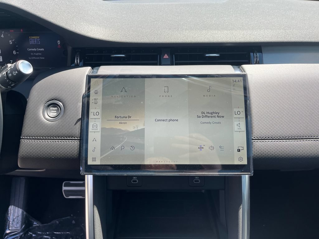 New 2026 Land Rover Discovery Sport Landmark AWD/4WD image 15