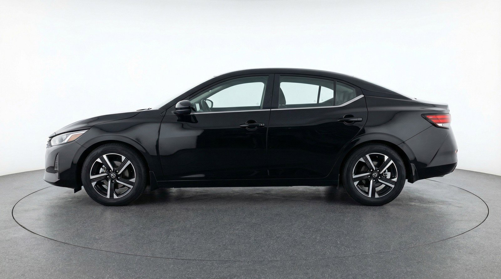 Used 2025 Nissan Sentra SV image 5