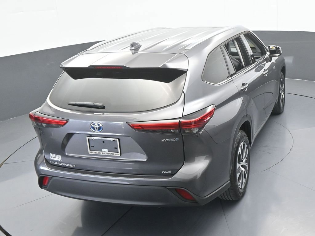 Used 2021 Toyota Highlander XLE FWD image 50