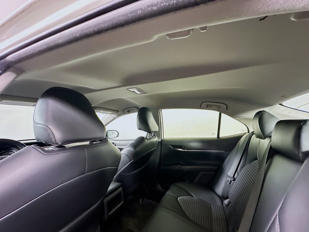 Used 2019 Toyota Camry SE FWD image 13