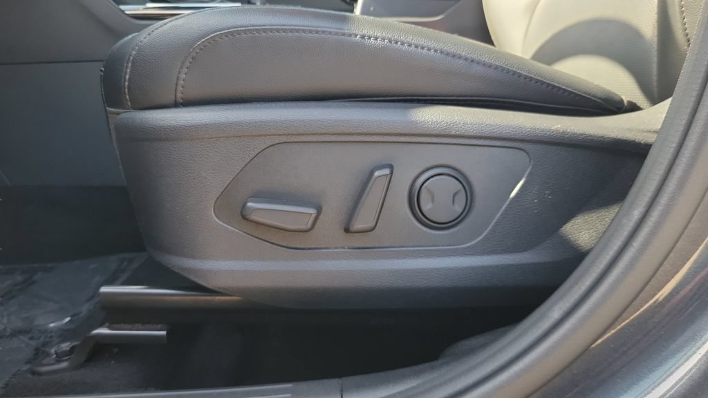 Used 2023 Kia Sportage EX FWD image 16